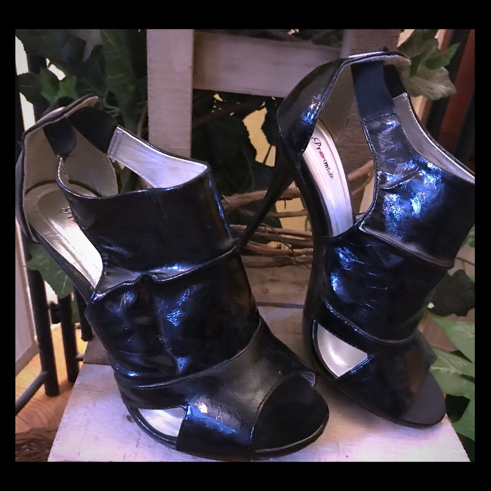 PROMISE BLACK HEEL SIZE 8.5